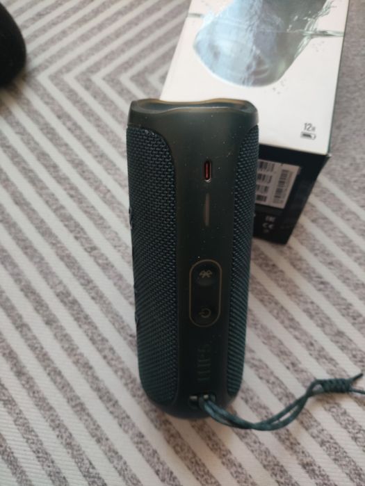Продам Jbl flip5