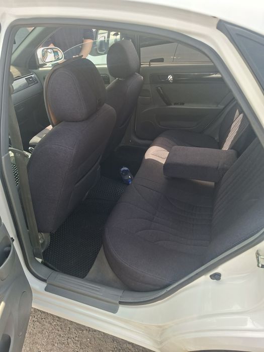 Chevrolet Lacetti / Gentra 2008 — 3
