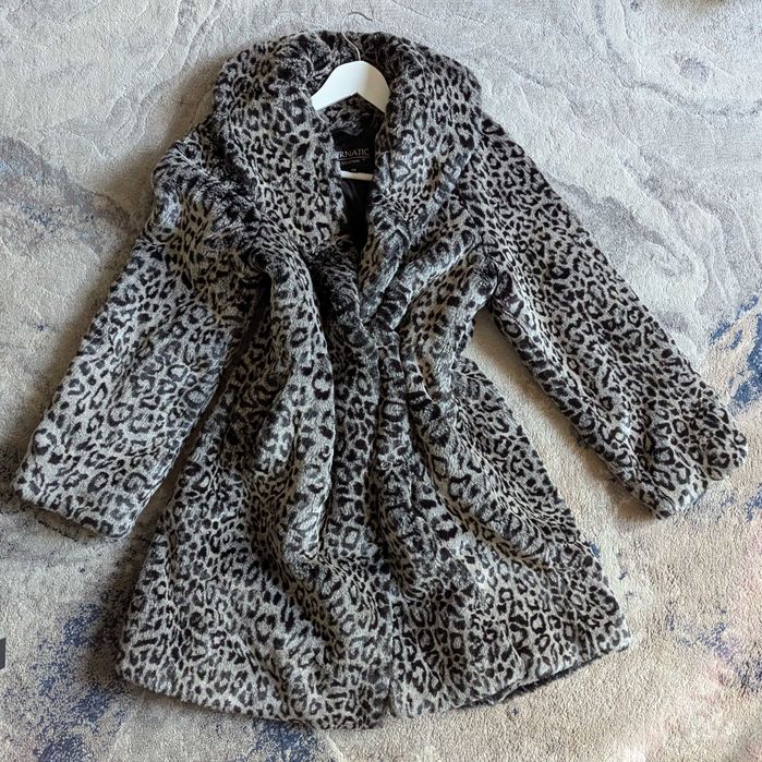 Дамско палто,ррМ Furnatic collection