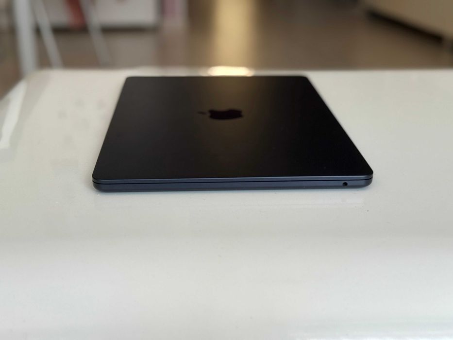 MacBook Air 13" M2, Midnight – 8GB RAM, 512GB SSD