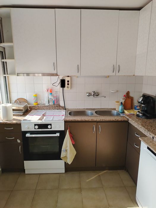 Дава се под наем Четиристаен апартамент в Пловдив, Каменица 1 - 80 кв.м за 561 € - Снимка #1