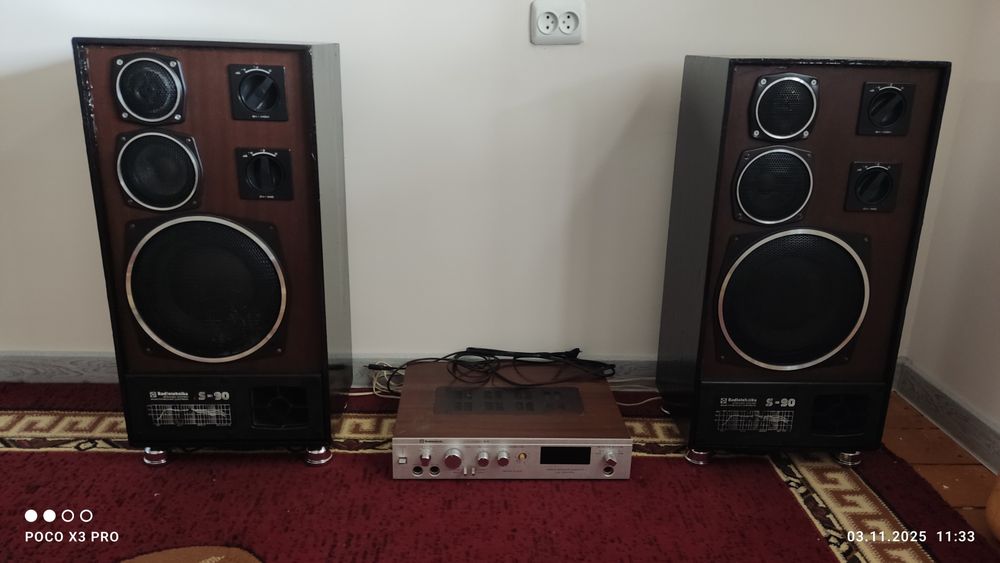 Продаются Колонки с усилителем