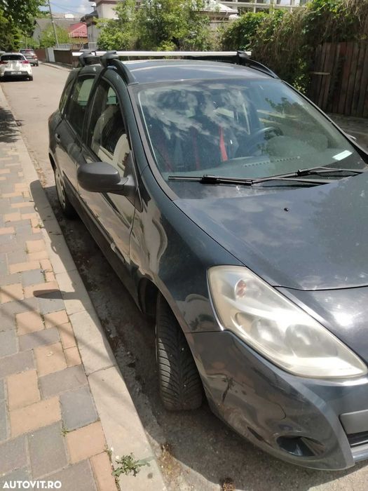 Vând Renault Clio