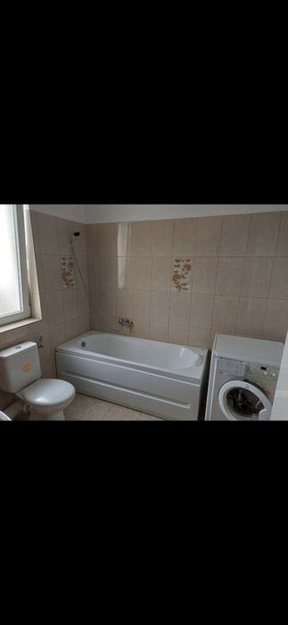 Închiriez apartament 2 camere Rosu