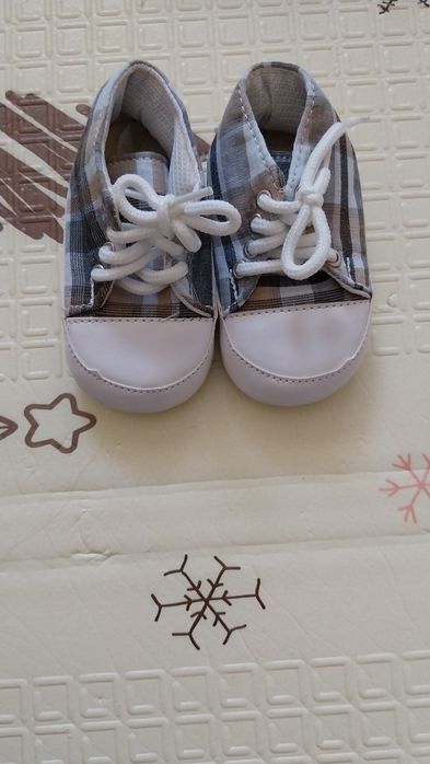 Страхотни бебешки обувки и сандали!