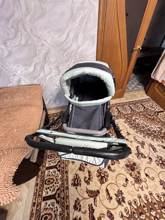 Продам детскую коляску