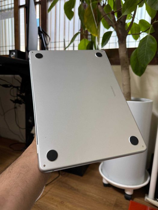 MacBook Air M2 – Space Grey