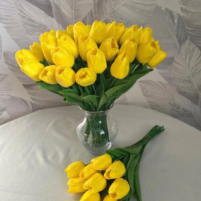 Искусственные тюльпаны