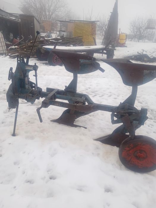 Cand sau schimb 2 pluguri reversibile