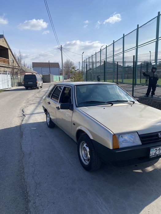 Продаеться ваз 21099