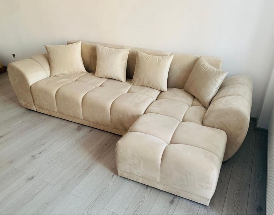 Canapea chesterfield