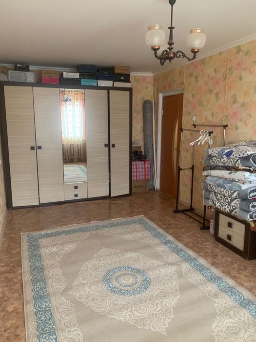 Продам квартиру .