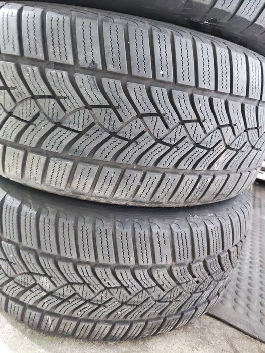 4 бр зимни 225/50/17 Goodyear Runflatt