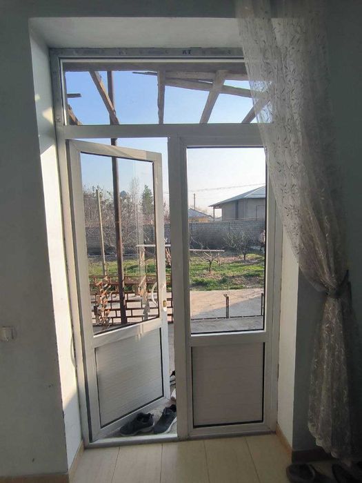 Sotiladi 6 sotix hovli Yangibozor Продается 6 соток участок Янгибазар