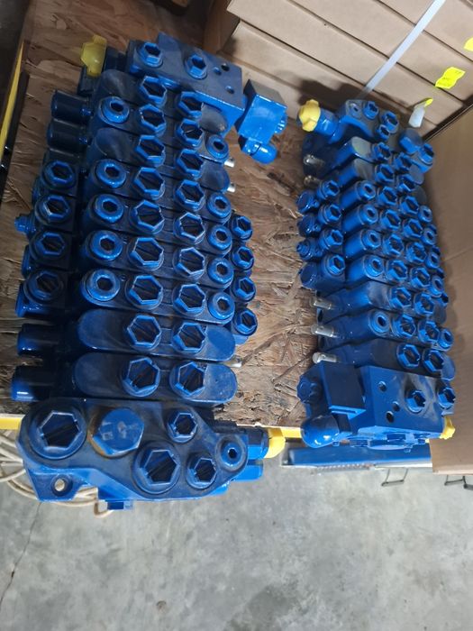 Distribuitoare jcb Miniexcavatoare