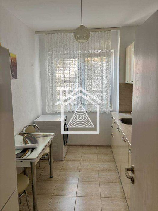 Продава се Тристаен апартамент в Пловдив, Христо Смирненски - 67 кв.м за 2239 €/кв.м - Снимка #3