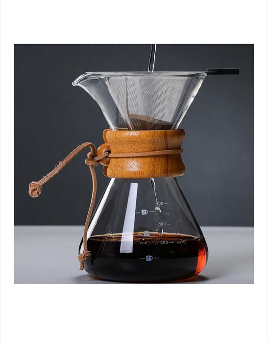 Cafetiera cu inel de lemn