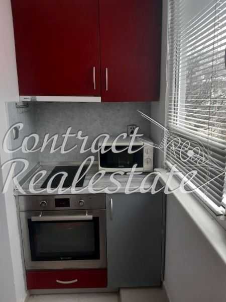 Двустаен Обзаведен Възраждане ! Два климатика ! Три стаи !