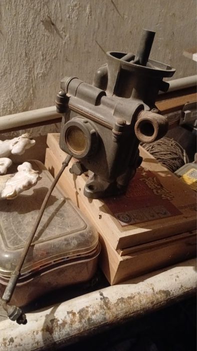 Стопы задние, карбюратор, часы