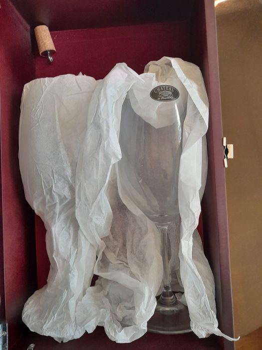 Trusă accesorii desfăcut sticle  cu pahare Chatou Franța