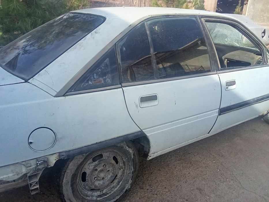 Опел Амега запчас