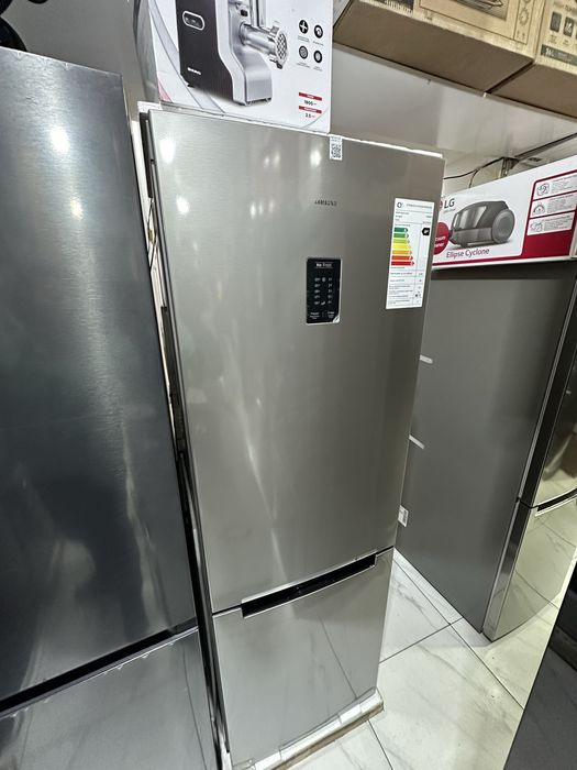 Холодильник Samsung RB31FERNDSA)