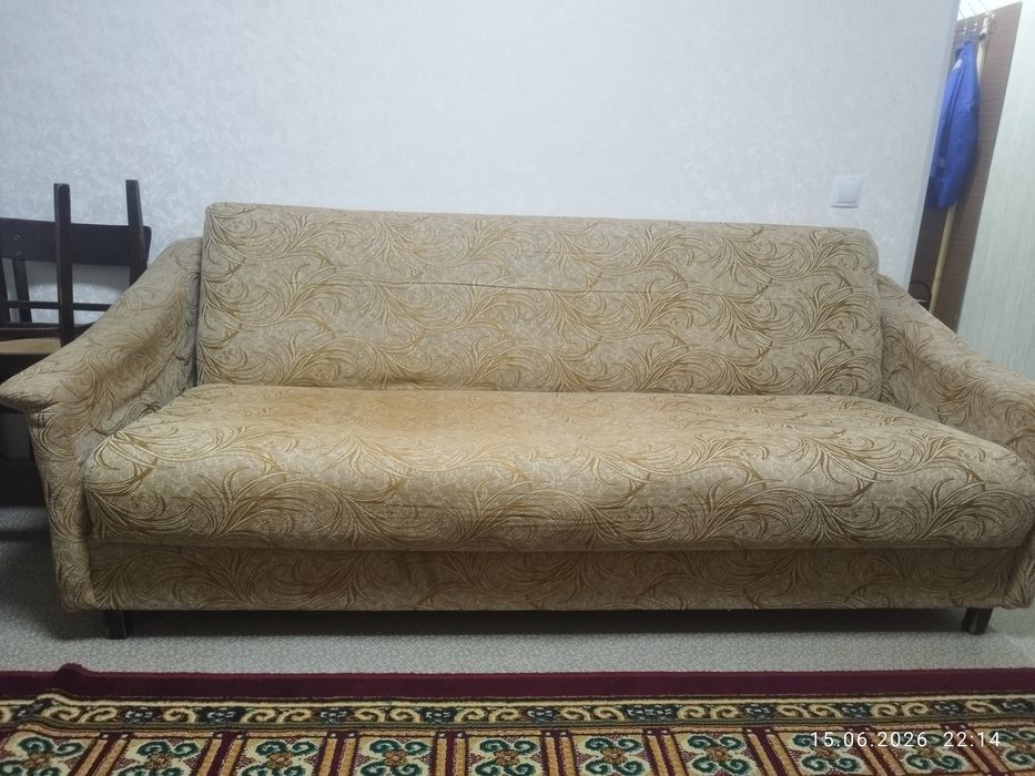 Продается диван и 2 кресла !!
