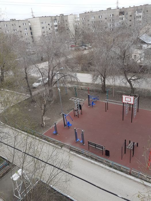 Продам двухкомнатную.