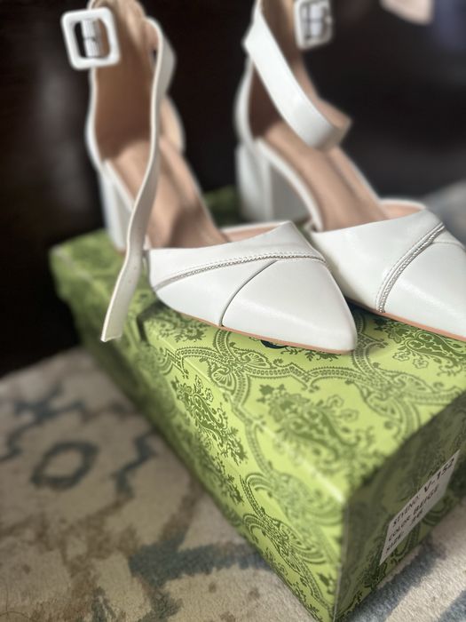 Новый аяк киім жақсы сапада