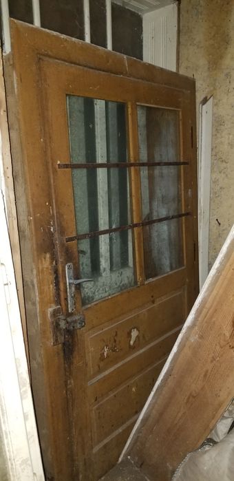 Usa intrare + geamuri lemn