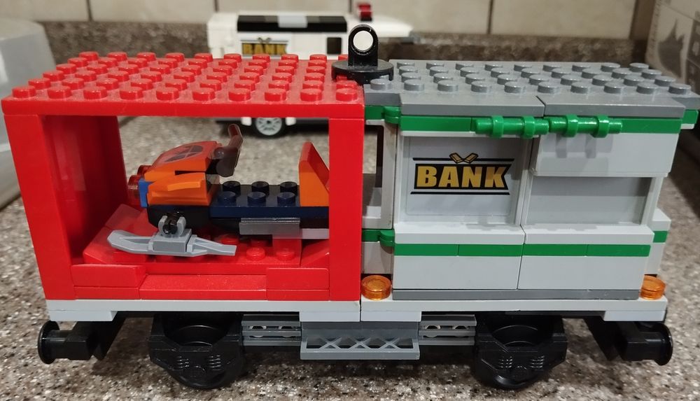 Конструктор Поезд Лего