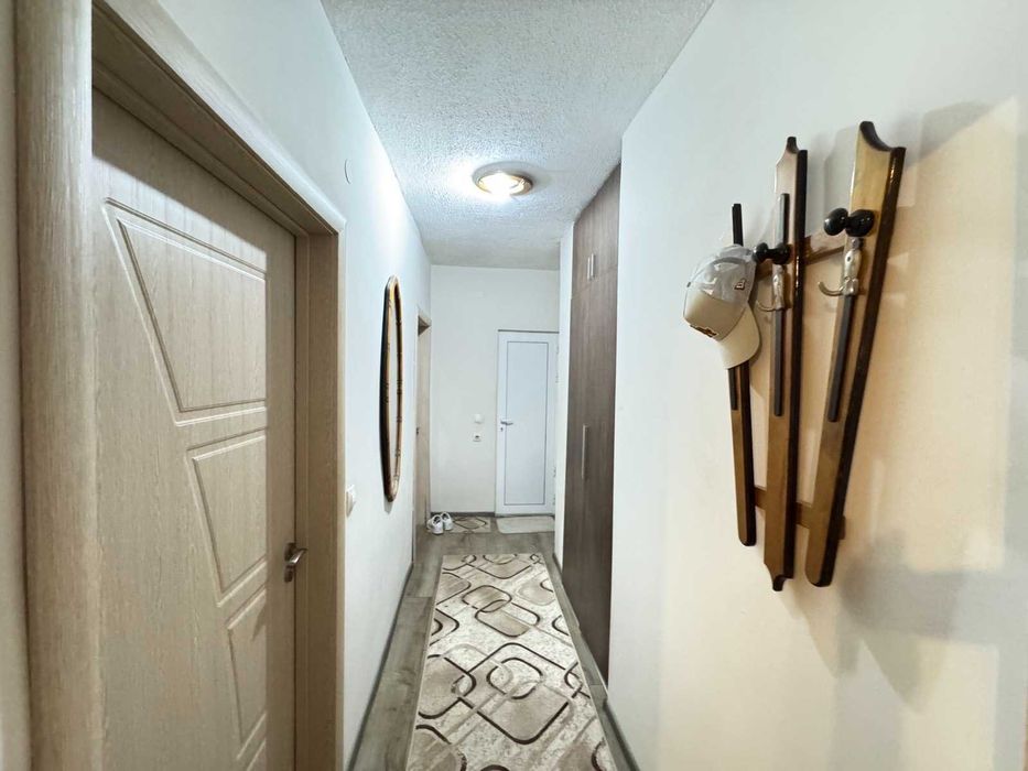 Дава се под наем Тристаен апартамент в Велико Търново, Център - 70 кв.м за 433.5 € - Снимка #3