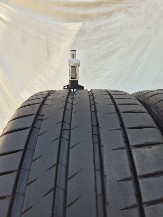 2бр 285 40 22 Michelin летни 25г