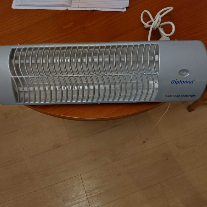 Кварцова печка Diplomat 1200W