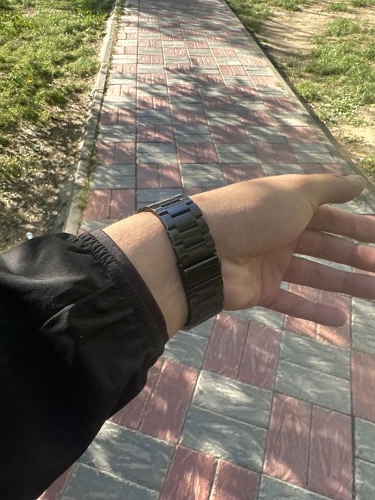 Продам apple watch SE 44 см