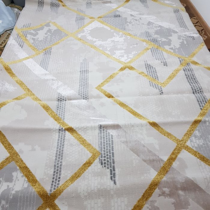 Ковёр новый  200×300.