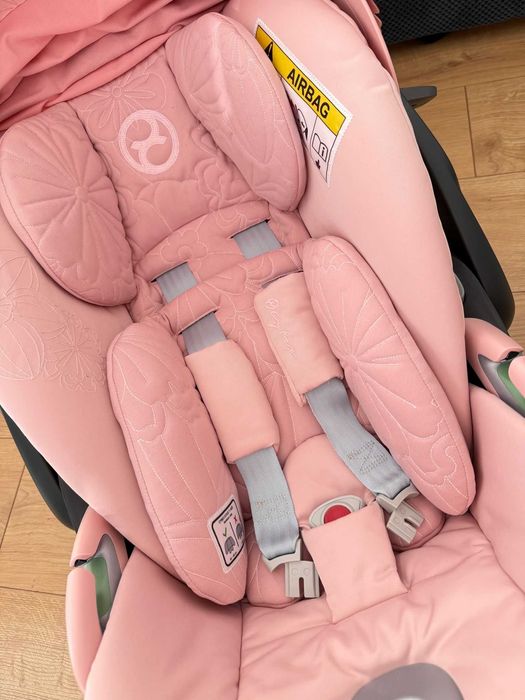 Cybex  Platinum Cloud T i-Size Simply Flowers - Pink   0 - 24  luni  Bebelusi  Scoica Auto