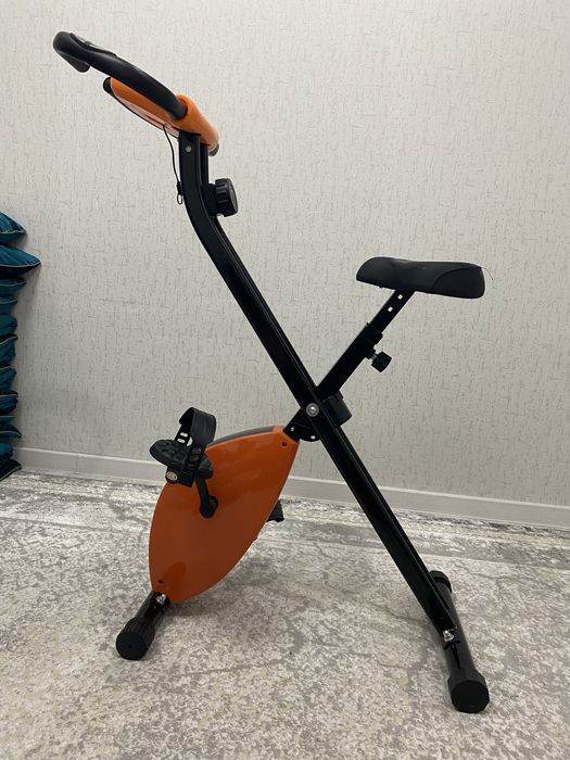 Велотренажер IVI вертикальный