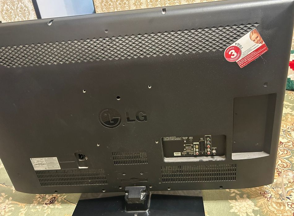 Телевизор LG Цветного изображения