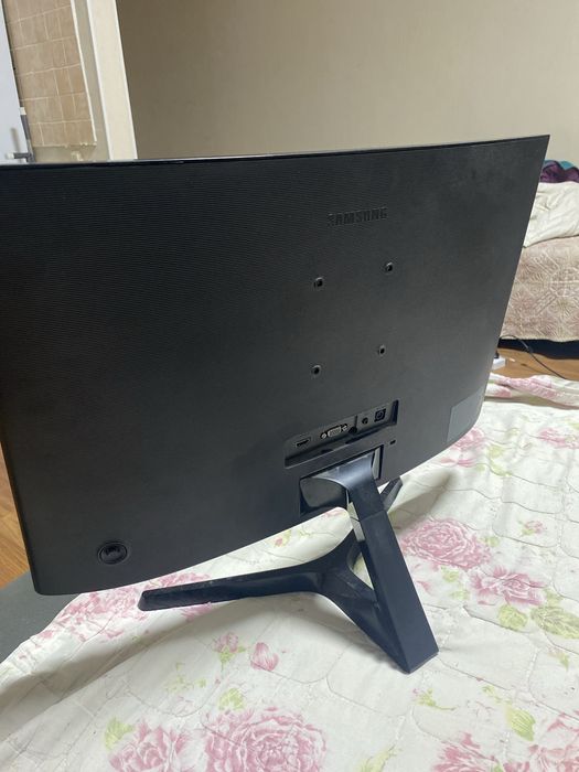 Монитор samsung CF396