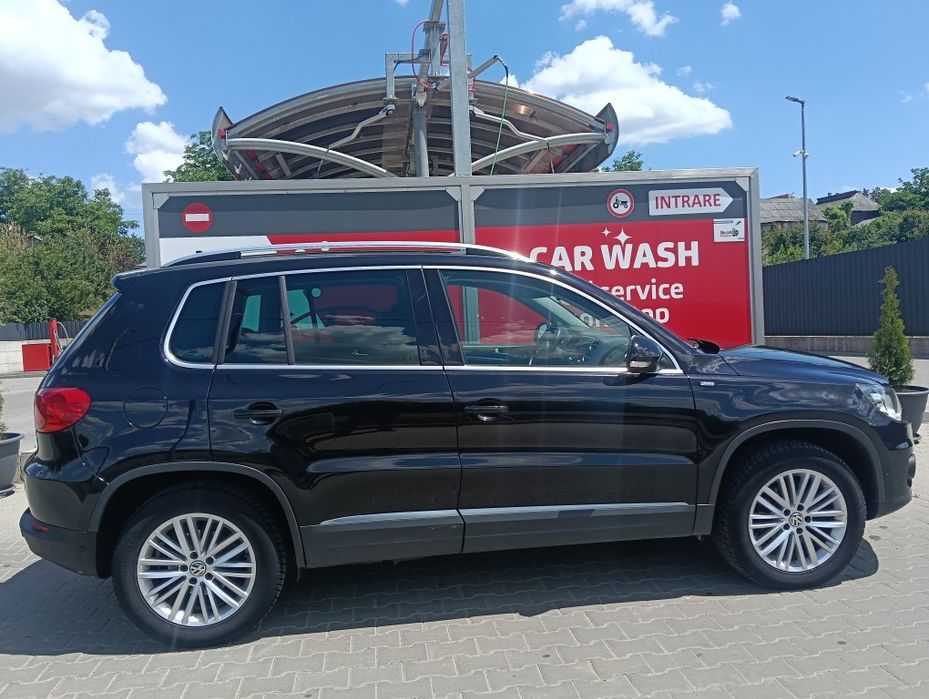Vând   Volchswagen Tiguan