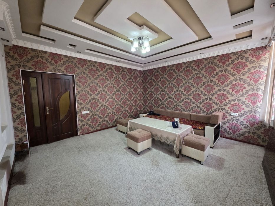 Шаҳар марказида 3 хонали квартира сотилади