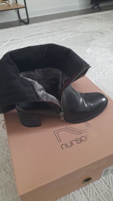 Продам сапоги кожаные