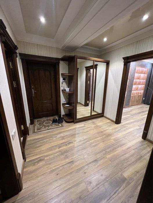 ЦУМ Габус 3 комнатная 4 этаж90 м2