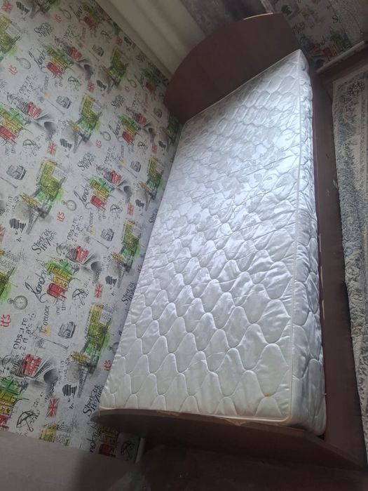 Продам кровать и шкаф