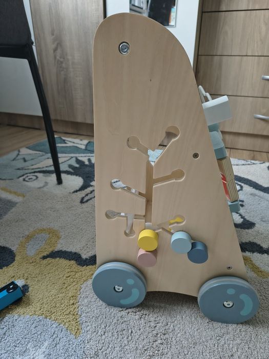 Дървена проходилка / уокър