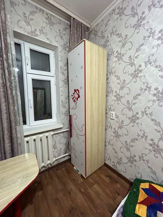 Двухэтажный кровать