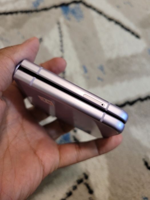 Samsung galaxy flip 3 256GB