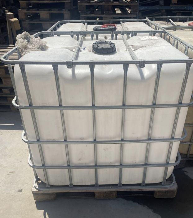 Продаётся еврокуб-емкость для воды,очищенная,готовая к использованию.