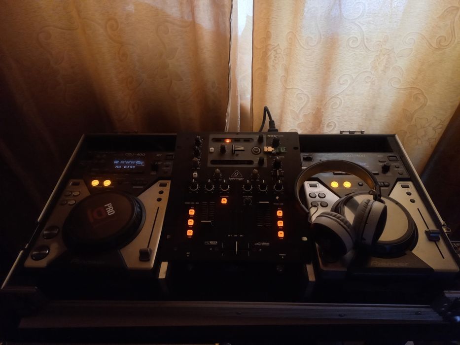 Dj комплект Pioneer CDJ-400 . проигрывателей